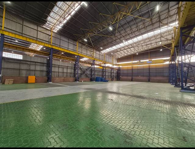 3,240M² FACTORY TO LET IN ROODEKOP